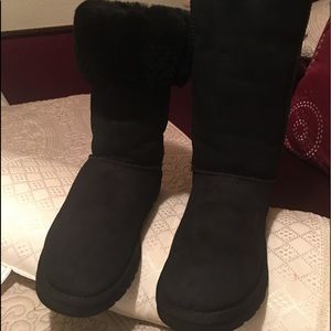 In excellent condition tall UGG boots